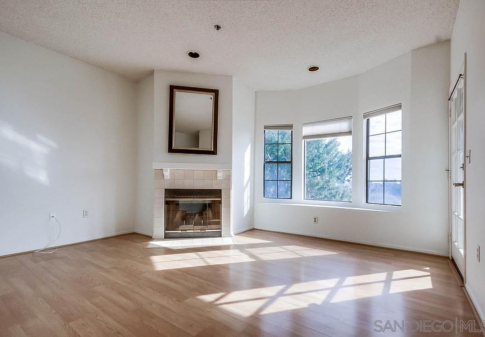 1st image of 909 Sutter St Unit 303