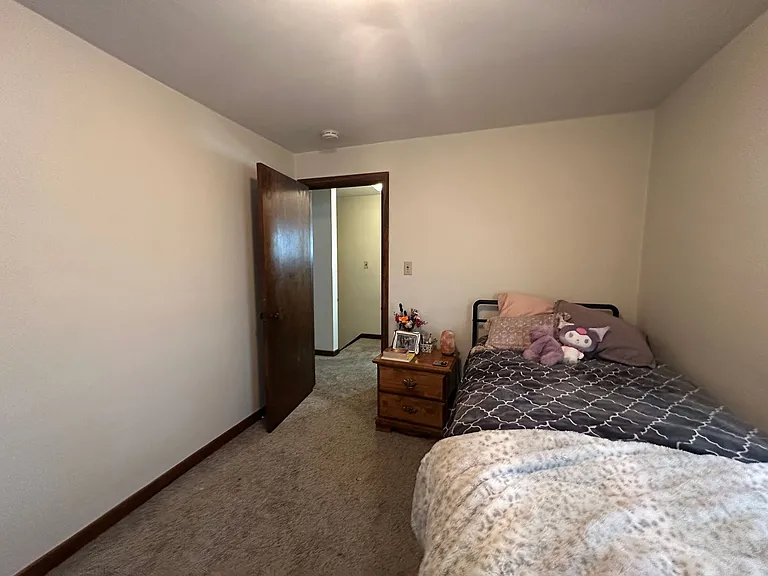 718-720 Dickinson Street — Photo 13