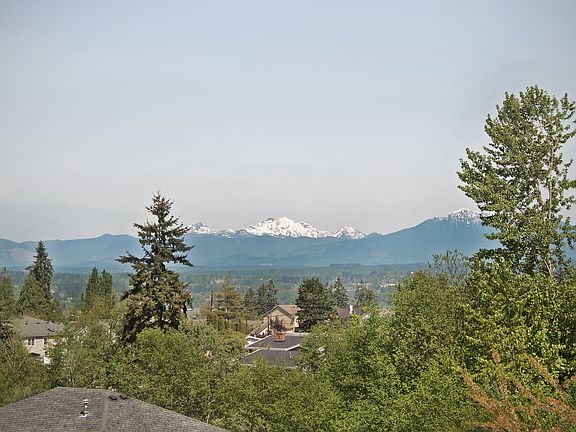 3rd image of 4819 118th Pl SE