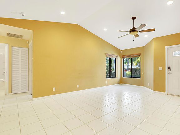 4th image of 6016 Strawberry Lakes Circle
