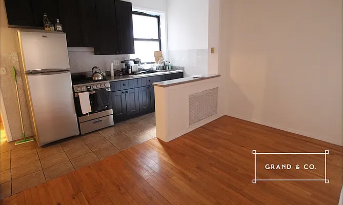 Rented by Grand & Co. | media 4