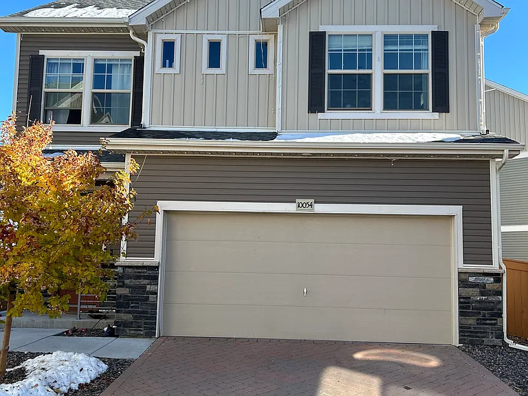 10054 Zeno St — Photo 1
