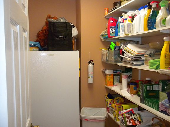 3rd image of 3500 E Indian Hill Dr
