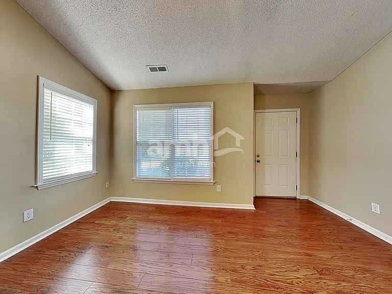 1795 Pebble Run Ln — Photo 7