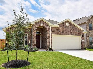 508 Forest Village Cir, La Marque, TX 77568