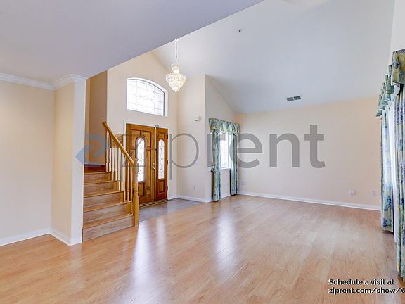 4th image of 333 S Orange Ave