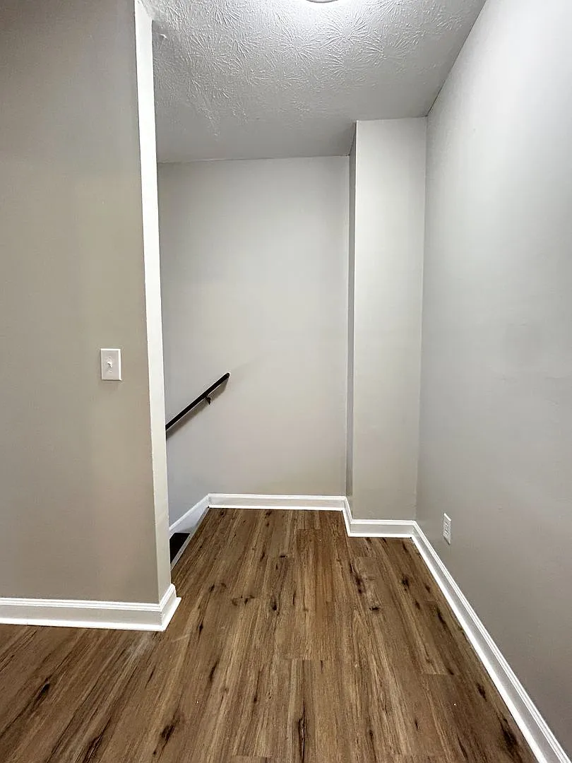 Bainbridge Townhomes — Photo 4