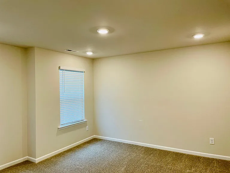402 Sagecroft Ln #402 — Photo 17