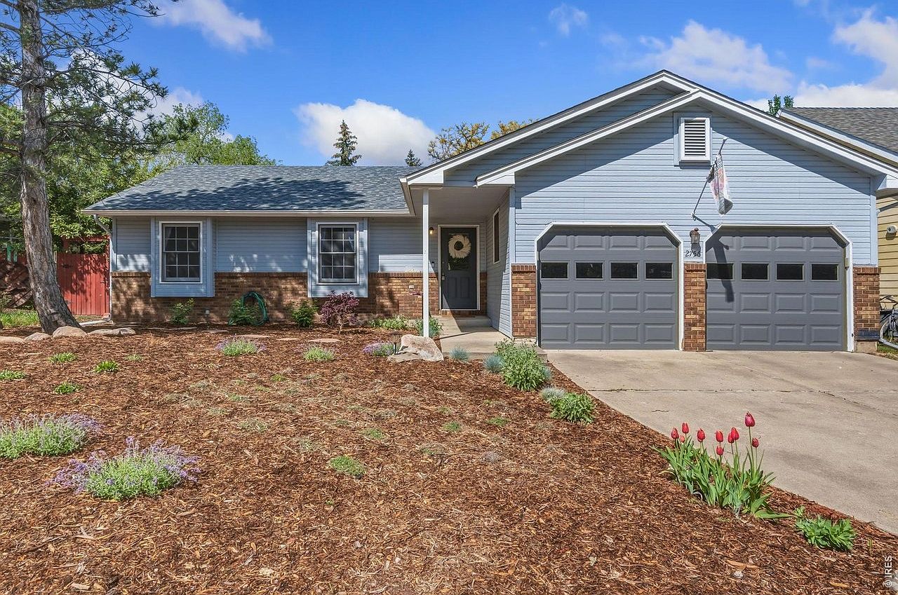 2756 Bradford Sq - Photo 4