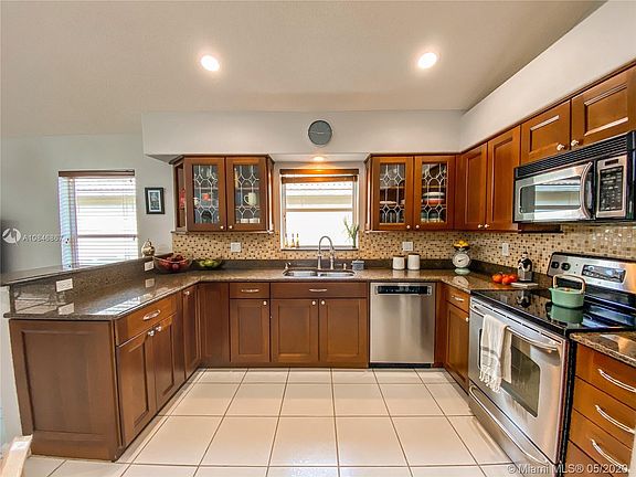 5th image of 7837 Stirling Bridge Blvd