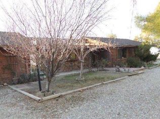 8814 Shawnee Ln, Apple Valley, CA 92308