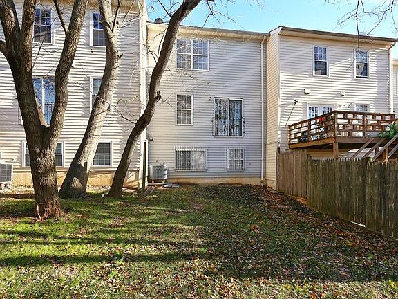 2nd image of 222 Sweet Pine Dr
