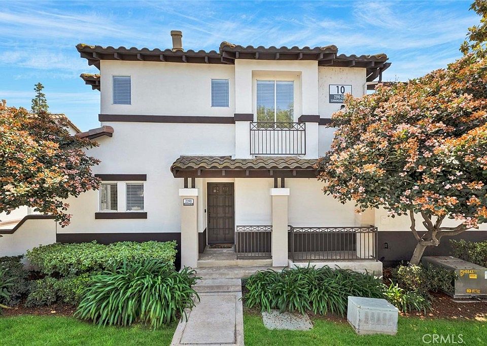 1st image of 2390 Sunningdale Dr