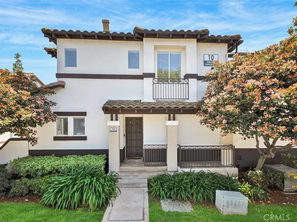 2390 Sunningdale Dr, Tustin, CA 92782