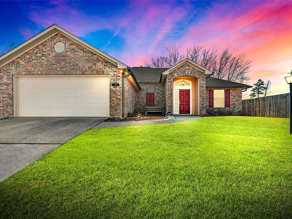 1st image of 103 Pantheon Ln