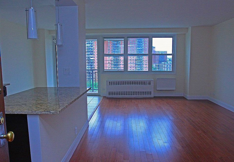 2nd image of 875 Morrison Ave APT 9A