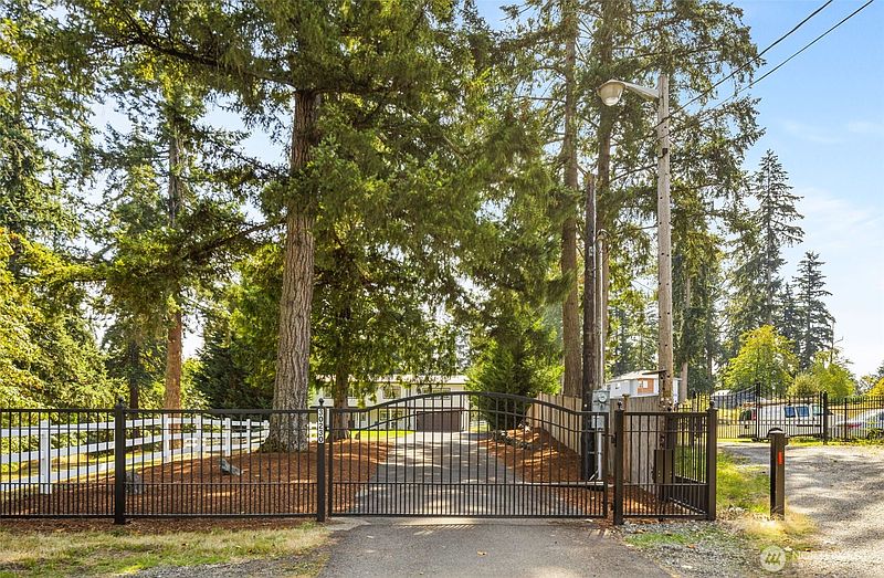 3rd image of 30230 152nd Avenue SE