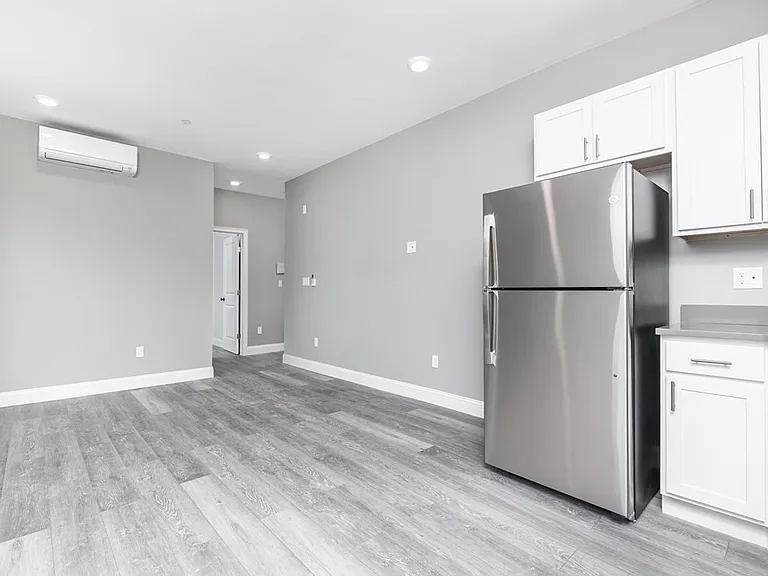 83 Bradstreet Ave #202 — Photo 2
