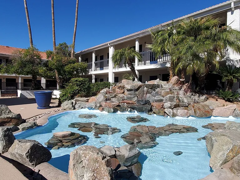 Venture on Country Club — Photo 38