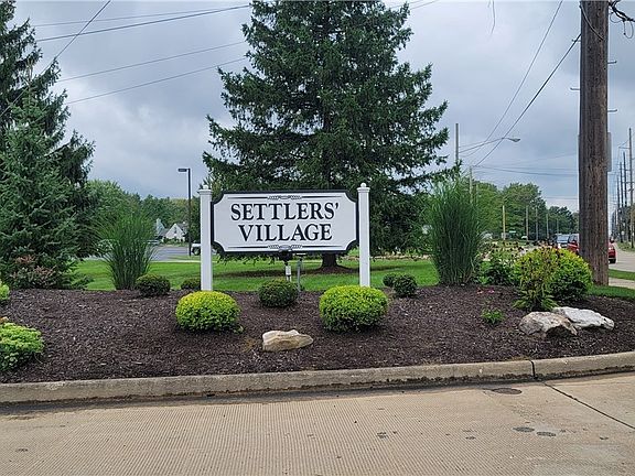2nd image of 14426 Thatchers Ln #117
