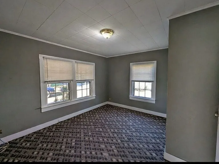 2992 Jefferson St — Photo 6