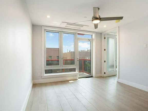 2nd image of 975 Liberty Ave #4HH