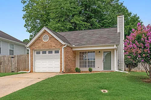 2445 Meadowlark Ln Photo 1