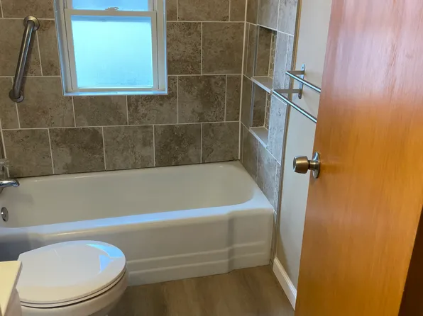 816 W 4th St Floor 2-814, Erie, PA 16507