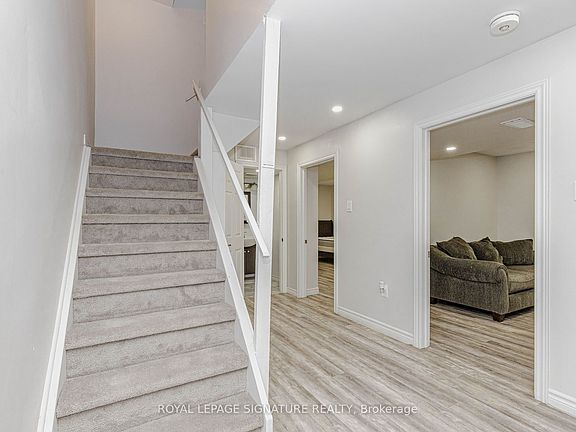5th image of 101 Hullrick Dr