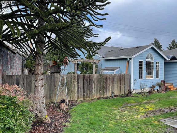3rd image of 8108 NE 106th Pl