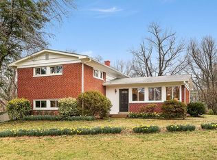 9224 Okla Dr, Fairfax, VA 22031