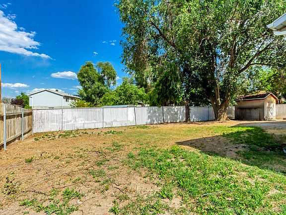 4th image of 3463 S Park Vista Dr
