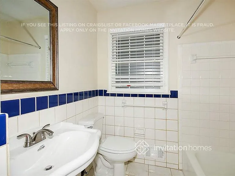 458 Glendale Ct — Photo 16