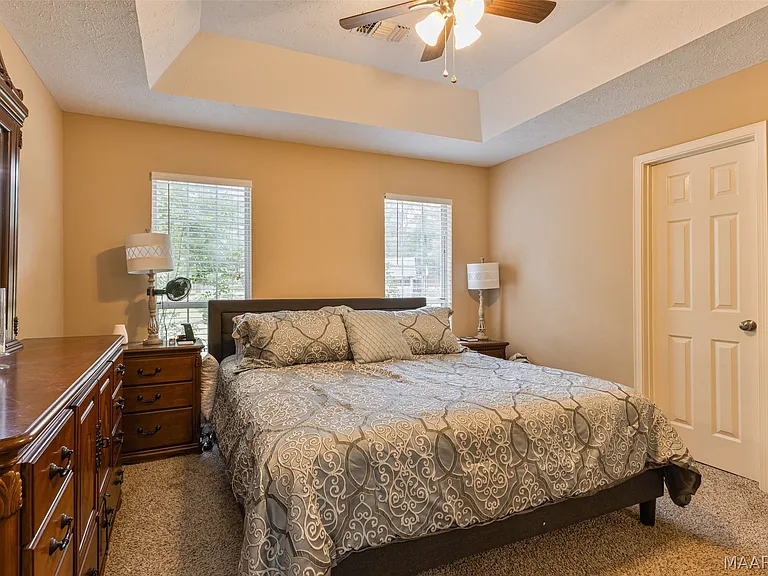105 Foxwood Ct — Photo 16