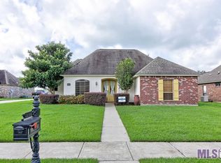 22545 Fairway View Dr, Zachary, LA 70791