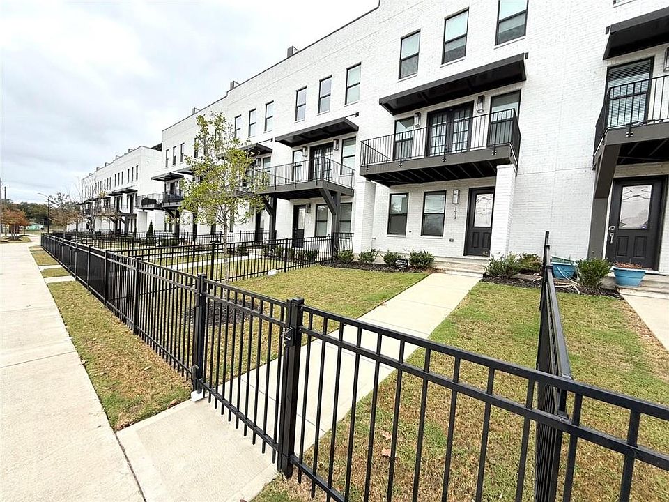 1st image of 1031 Robert Smalls Way