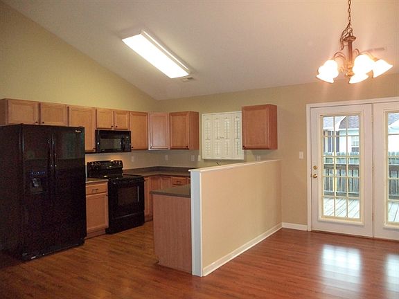 5th image of 1231 Mishas Way