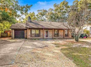 7915 Oak Forest Dr, Pensacola, FL 32514