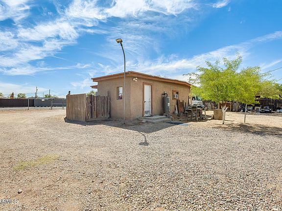 4th image of 8014 S 56TH Avenue