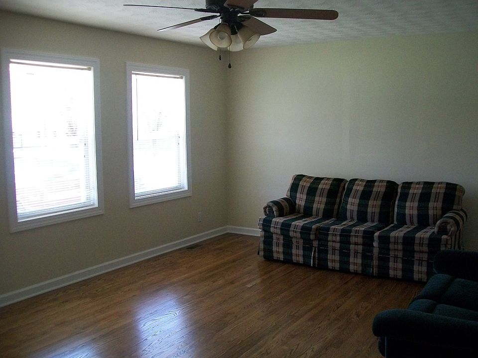 1st image of 124 Eldridge Dr