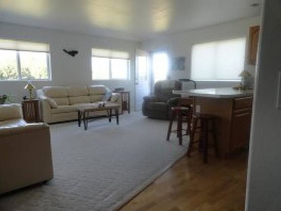 4th image of 1805 Paradise Dr