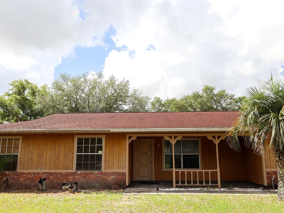 66 Silver Ln