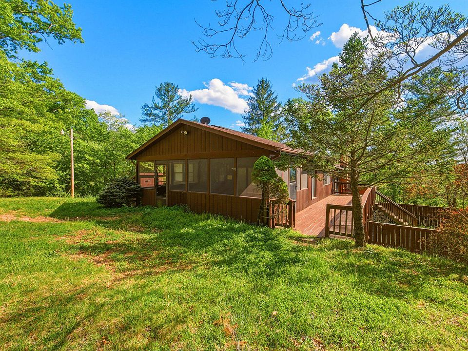 1st image of 455 Woodside Dr