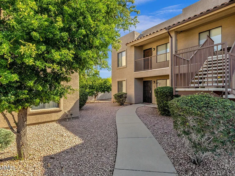13636 N Saguaro Blvd #103 — Photo 8