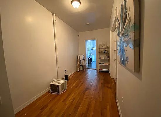 3rd image of 233 E 14th St APT 5