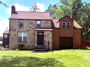 7254 Craigmere Dr, Middleburg Heights, OH 44130