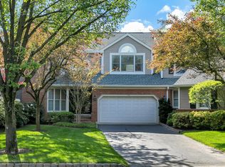 150 Alderbrook Rd, Little Silver, NJ 07739