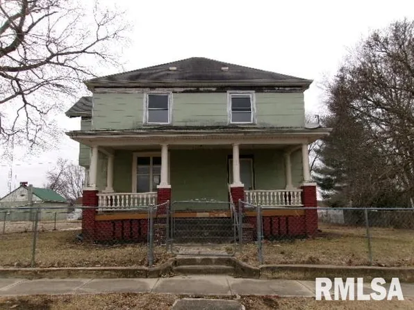 100 W Main St, Ellisville, IL 61431