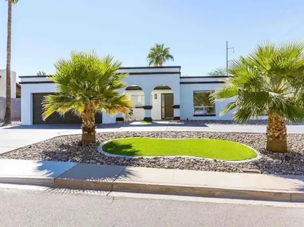 701 E Country Gables Dr, Phoenix, AZ 85022