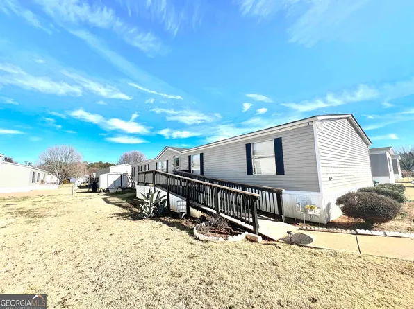 1072 Cody Dr, Hampton, GA 30228